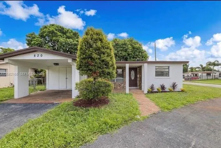 820 NW 38th Avenue, Lauderhill, FL 33311
