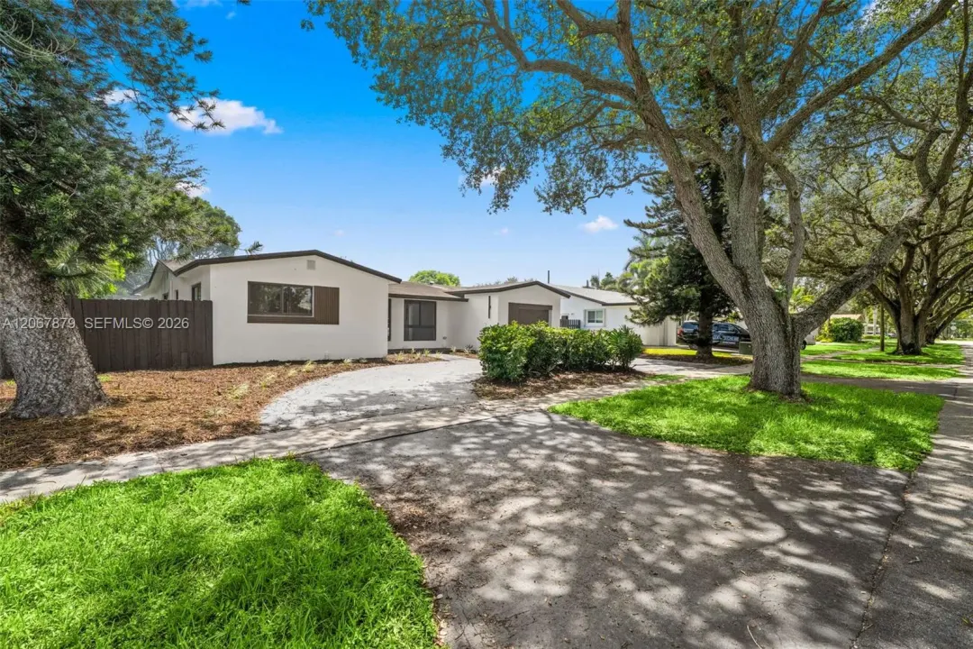 8978 SW 49th Street, Cooper City, FL 33328