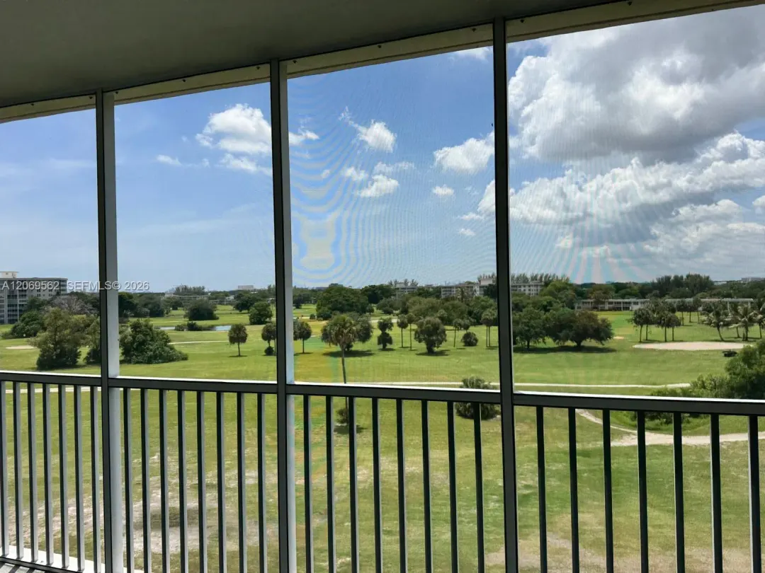 2950 N Palm Aire Drive 605, Pompano Beach, FL 33069