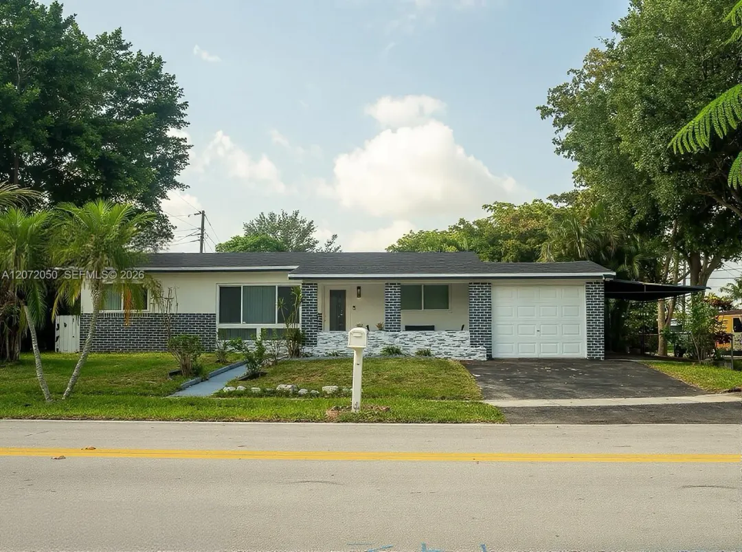 5090 SW 9th Court, Plantation, FL 33317