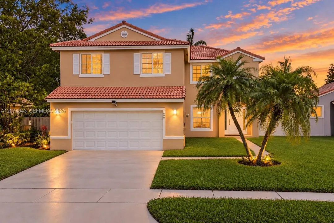 18961 NW 10th Terrace, Pembroke Pines, FL 33029