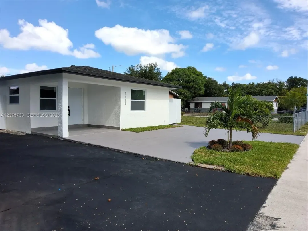 1125 NW 27th Avenue, Fort Lauderdale, FL 33311