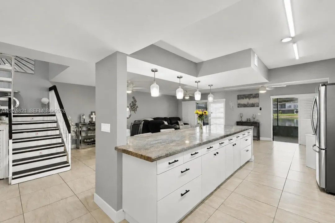 958 Mockingbird Lane 513, Plantation, FL 33324