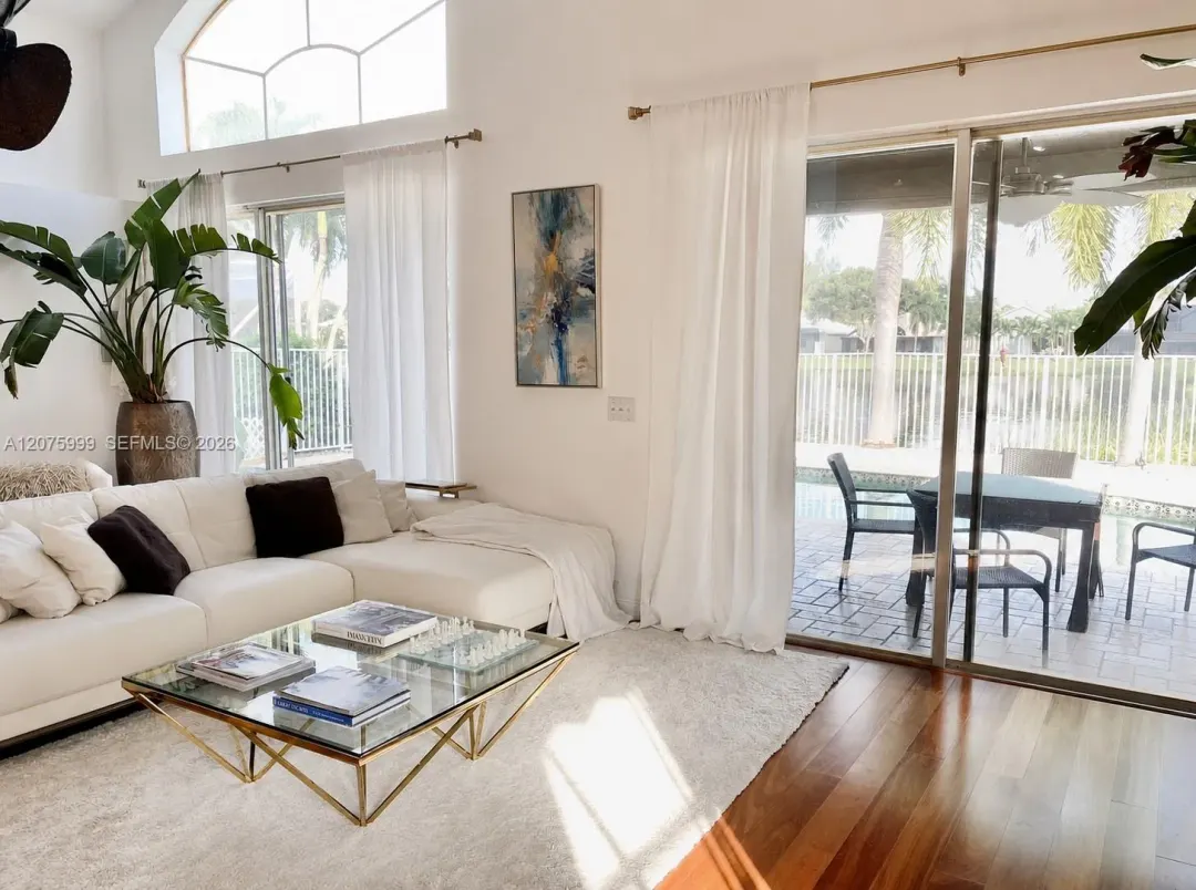 Address Withheld, Delray Beach, FL, 33446