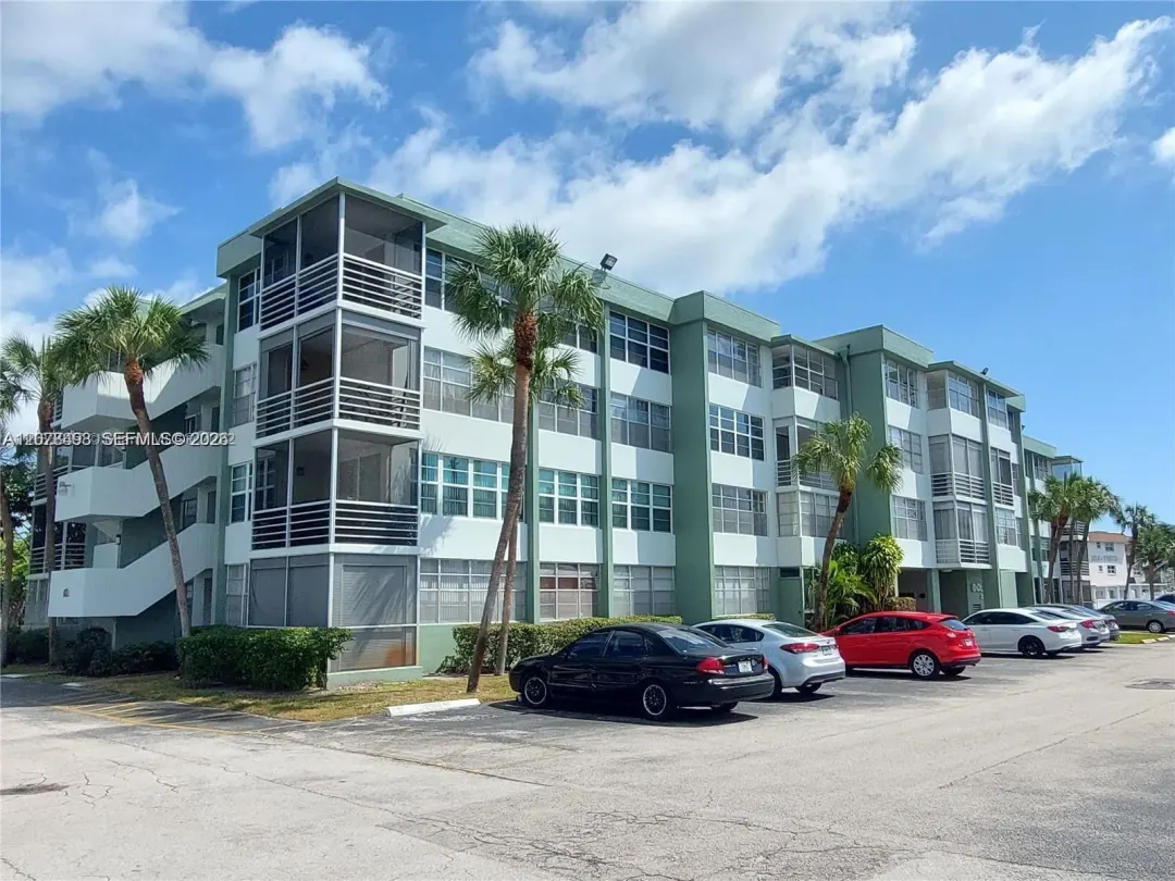 2741 Taft Street 212, Hollywood, FL 33020