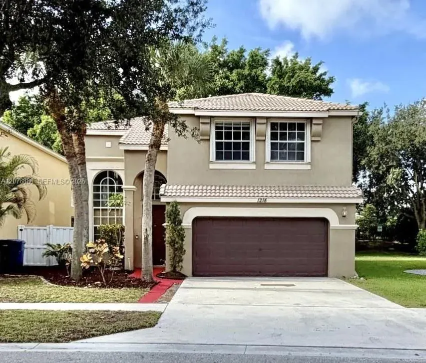 1218 Oakwater Drive, Royal Palm Beach, FL 33411