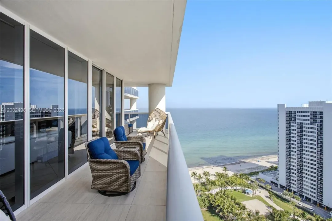 1850 S Ocean Drive 2305, Hallandale Beach, FL 33009