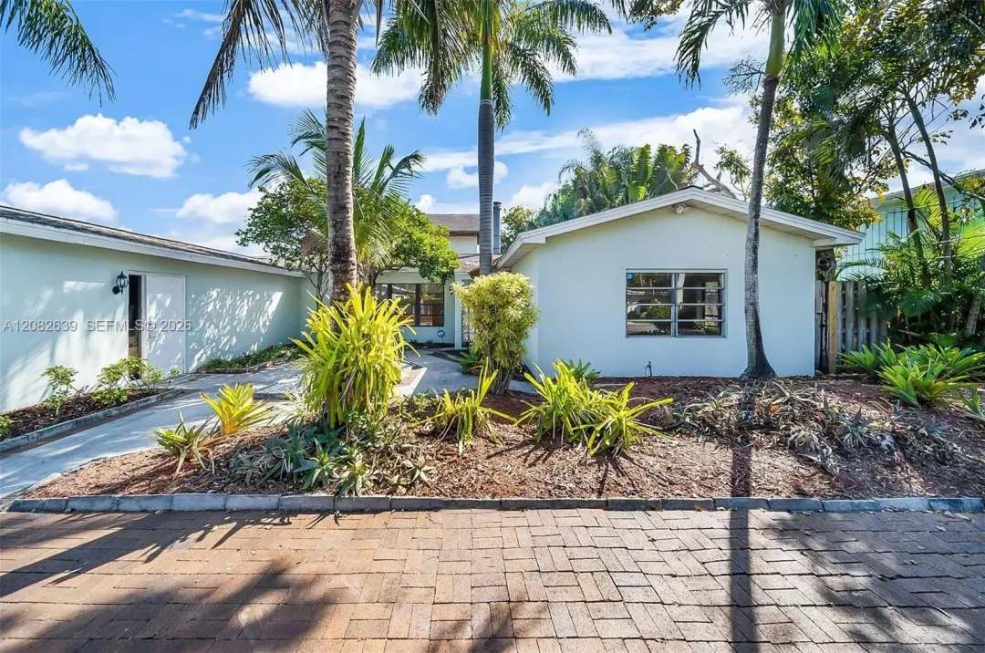 1524 NE 18th Avenue, Fort Lauderdale, FL 33304
