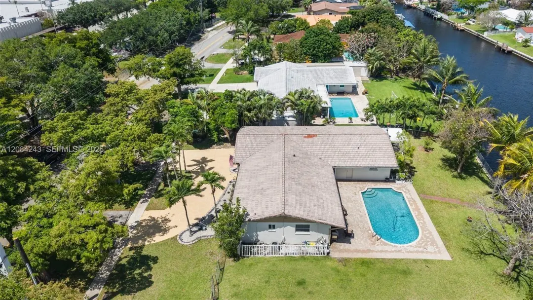 6121 SW 16th Street, Plantation, FL 33317