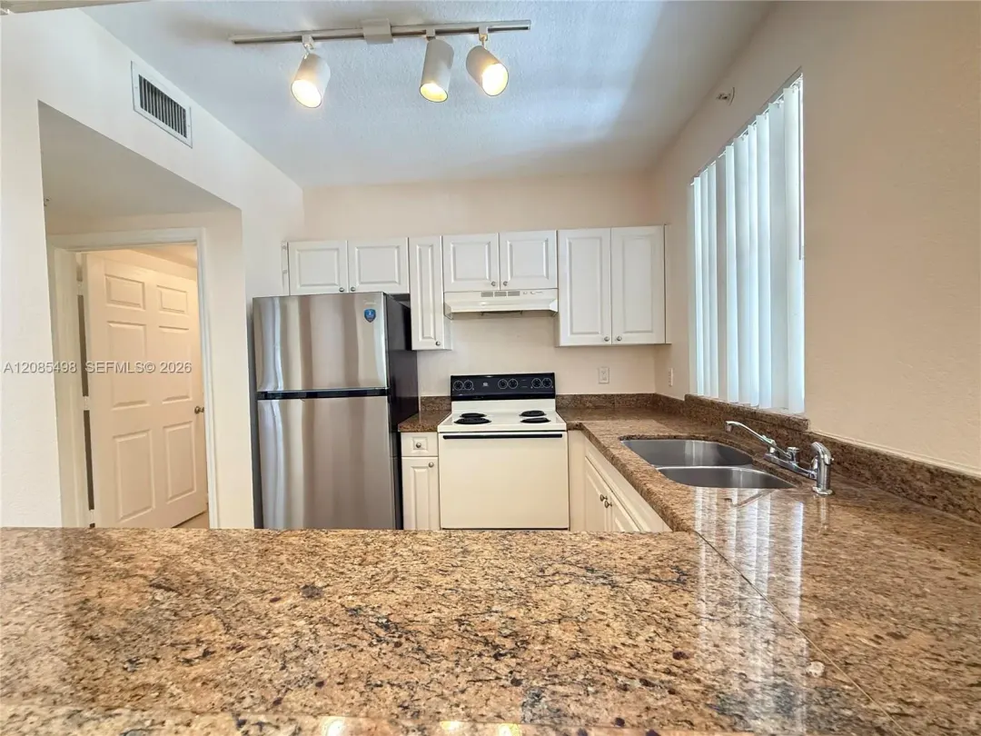 6796 W Sample Road 6796, Coral Springs, FL 33067
