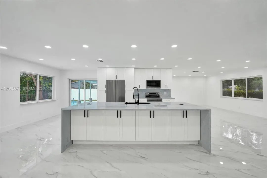 10601 NW 43rd Court, Coral Springs, FL 33065