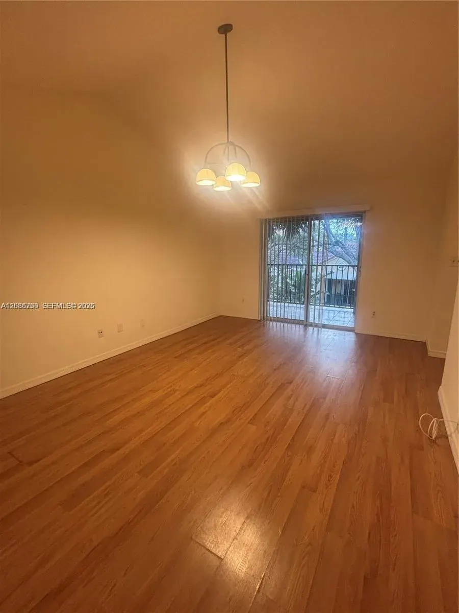 Address Withheld, Coral Springs, FL 33071