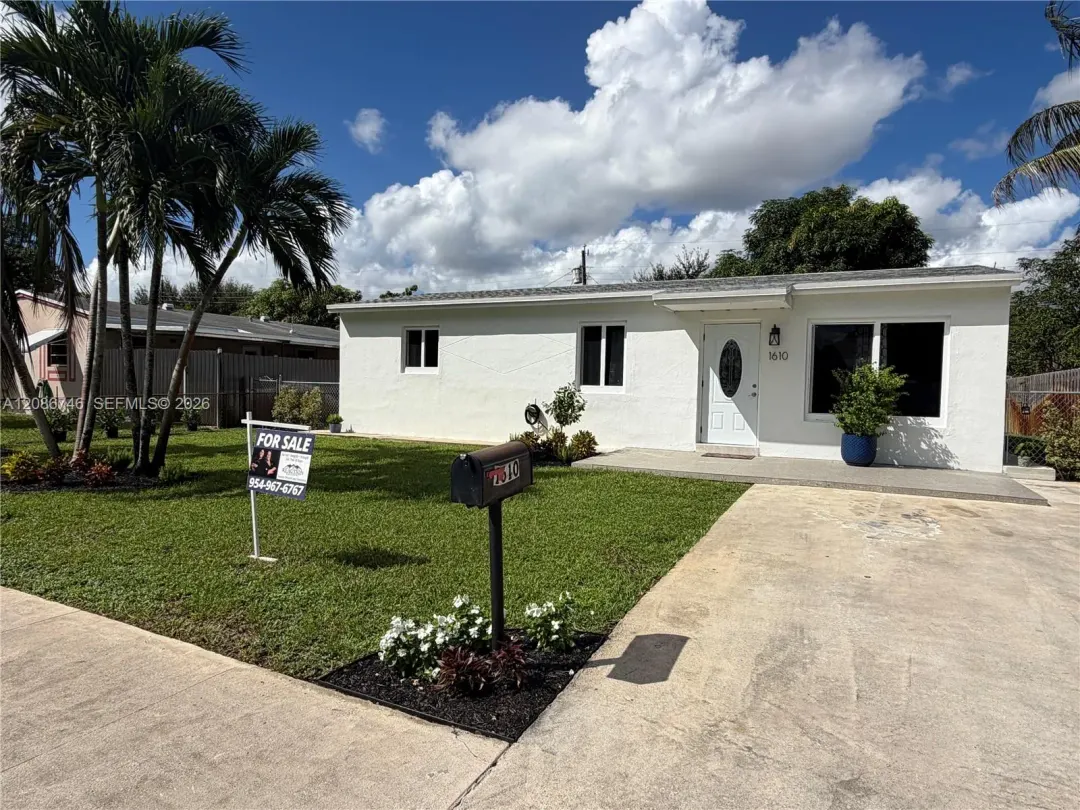 1610 N 70th Avenue, Hollywood, FL 33024