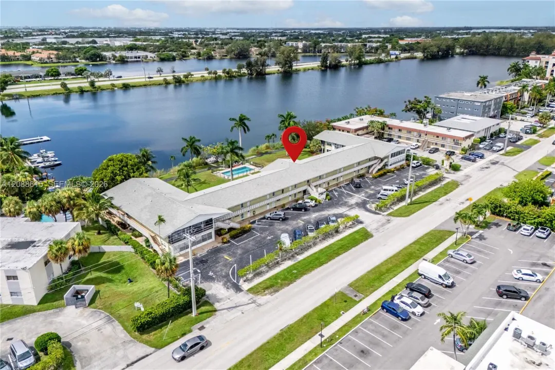 960 Crystal Lake Drive 112, Deerfield Beach, FL 33064