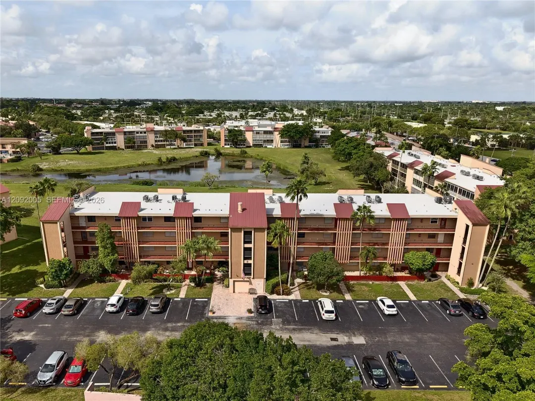 7301 NW 1st Street 401, Margate, FL 33063