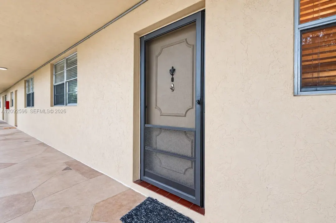 3900 NW 76th Avenue 111, Sunrise, FL 33351