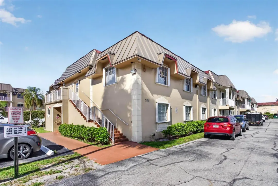 501 SE 8th Street 204, Deerfield Beach, FL 33441