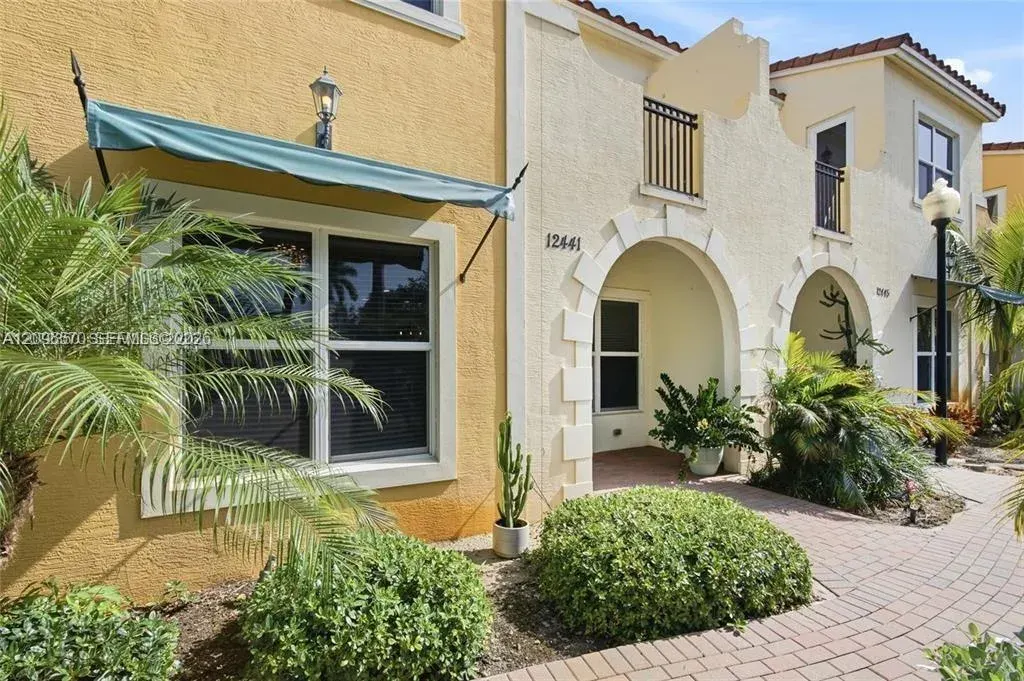 12441 NW 18th Court, Pembroke Pines, FL 33028