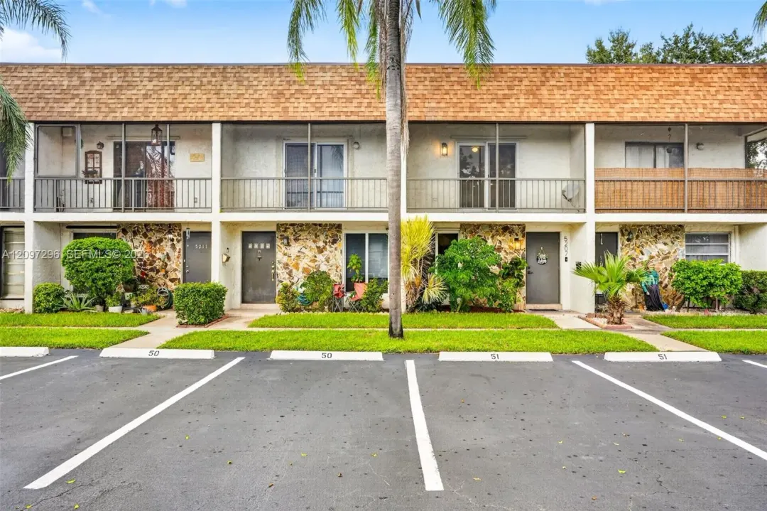 5207 SW 40th Avenue 52, Dania Beach, FL 33314