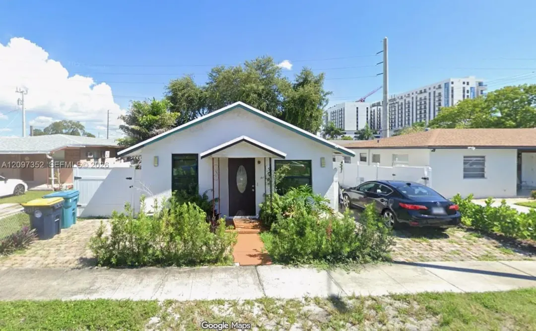 Address Withheld, Dania Beach, FL 33004