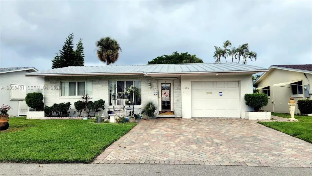 4505 NW 43rd Terrace, Tamarac, FL 33319