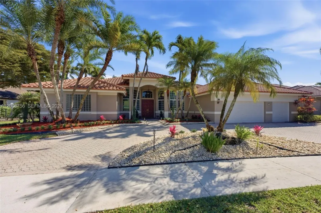 158 Dockside Circle, Weston, FL 33327