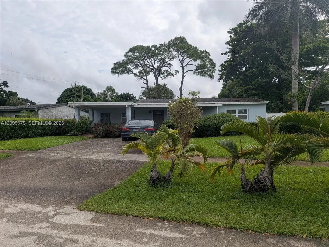 620 E Dayton Circle, Fort Lauderdale, FL 33312