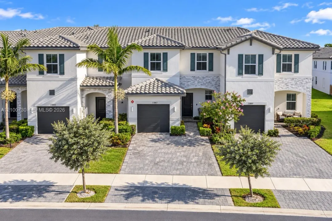11887 NW 47th Manor, Coral Springs, FL 33076
