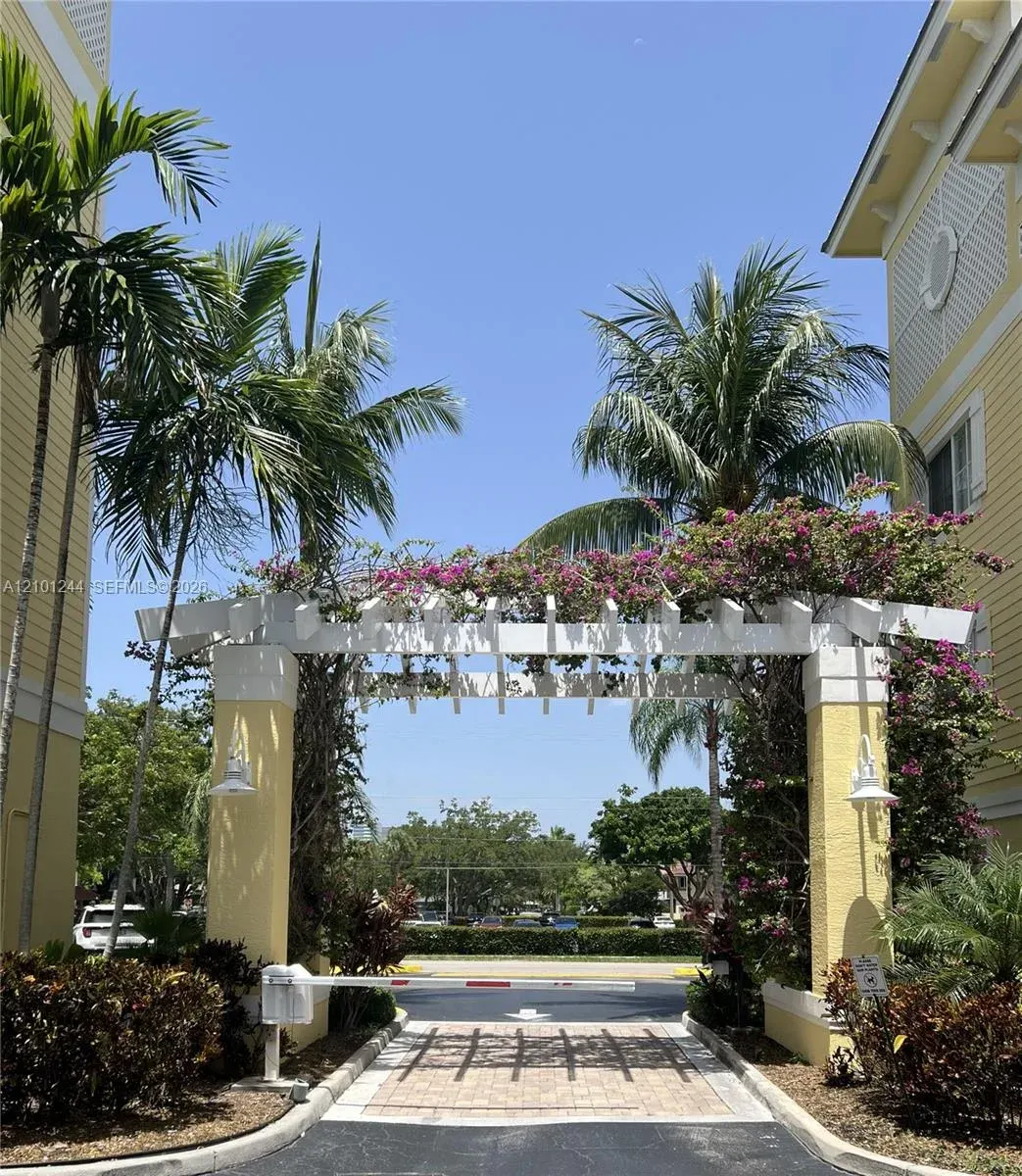 150 NE 15th Avenue 144, Fort Lauderdale, FL 33301