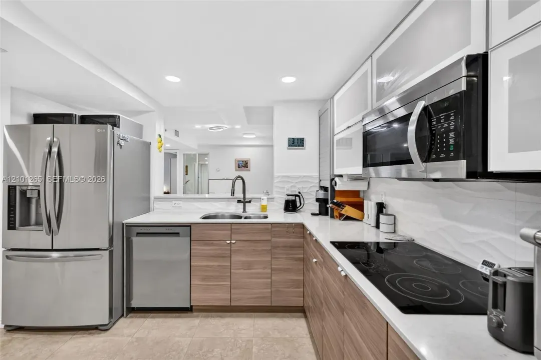 529 E Sheridan Street 3041, Dania Beach, FL 33004