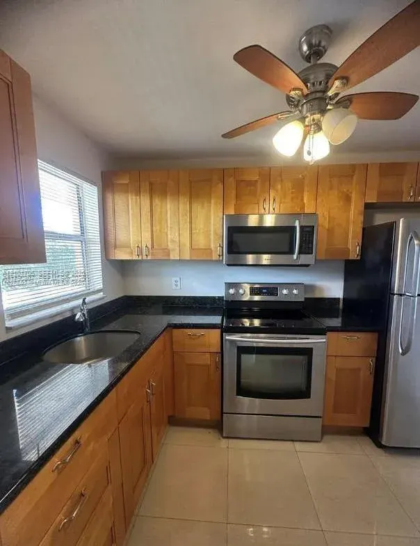 Address Withheld, Sunrise, FL 33322