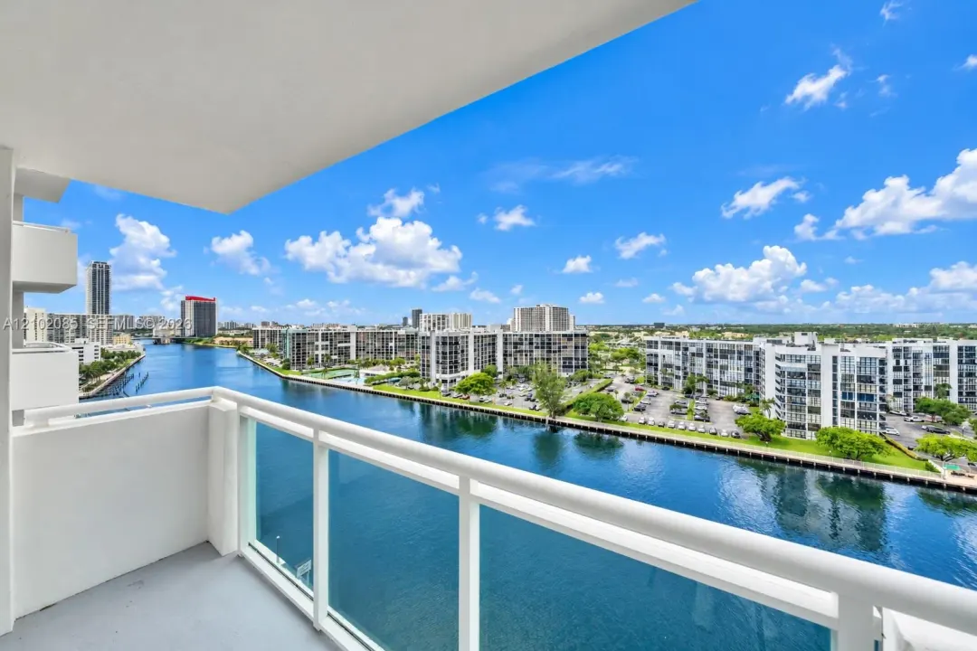 3000 S Ocean Drive 1208, Hollywood, FL 33019