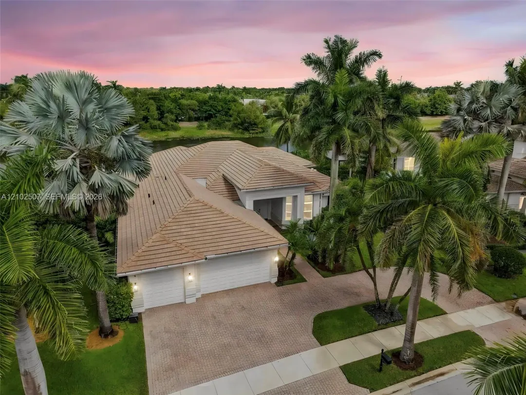 1378 Victoria Isle Drive, Weston, FL 33327