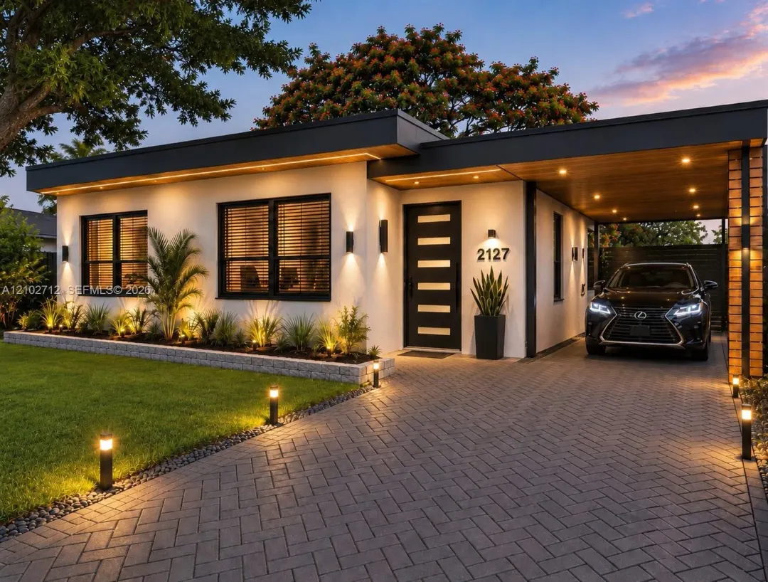 2727 NE 6th Lane, Wilton Manors, FL 33334