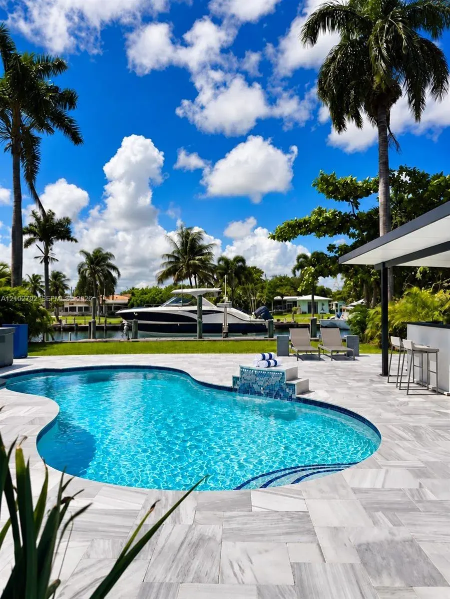 Address Withheld, Fort Lauderdale, FL 33312