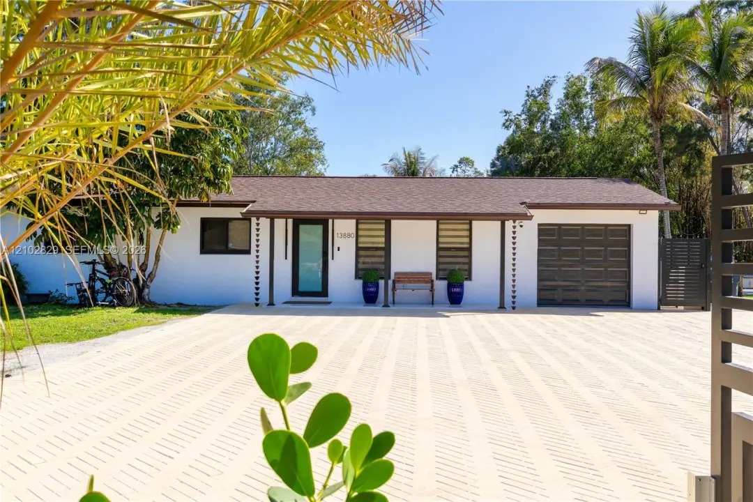 13880 Persimmon Boulevard, Royal Palm Beach, FL 33411
