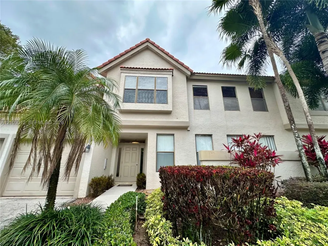 5790 Coach House Circle E, Boca Raton, FL 33486