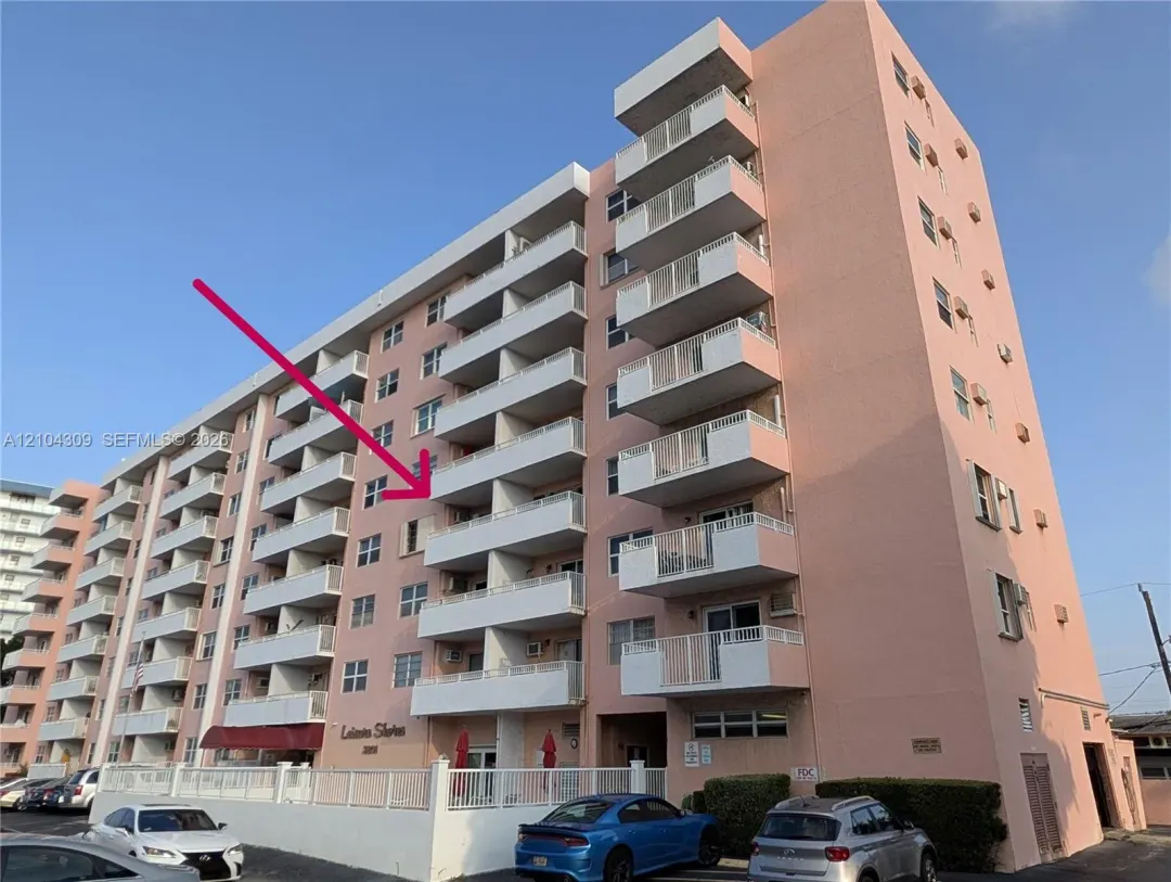 Address Withheld, Pompano Beach, FL 33062