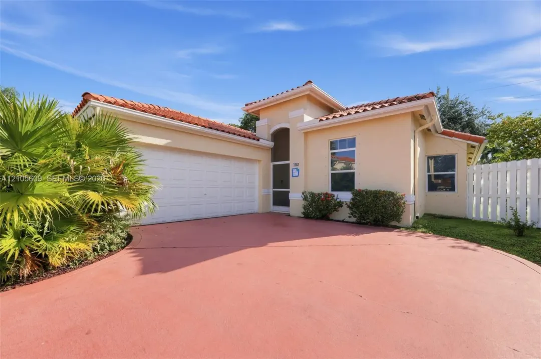 Address Withheld, Lake Worth, FL 33467