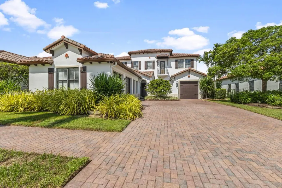 2812 NW 84th Terrace, Cooper City, FL 33024
