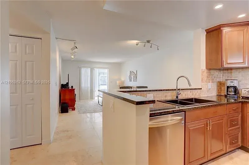2212 NE 1st Way 101, Boynton Beach, FL 33435