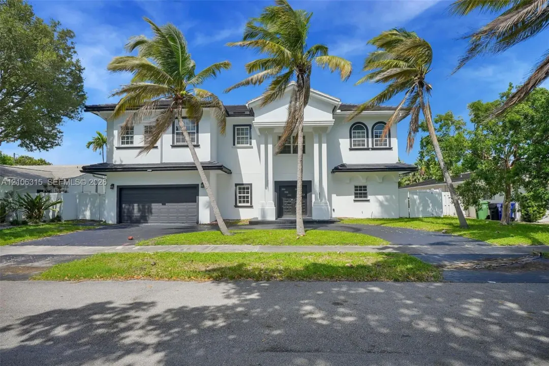 2319 NE 35th Drive, Fort Lauderdale, FL 33308