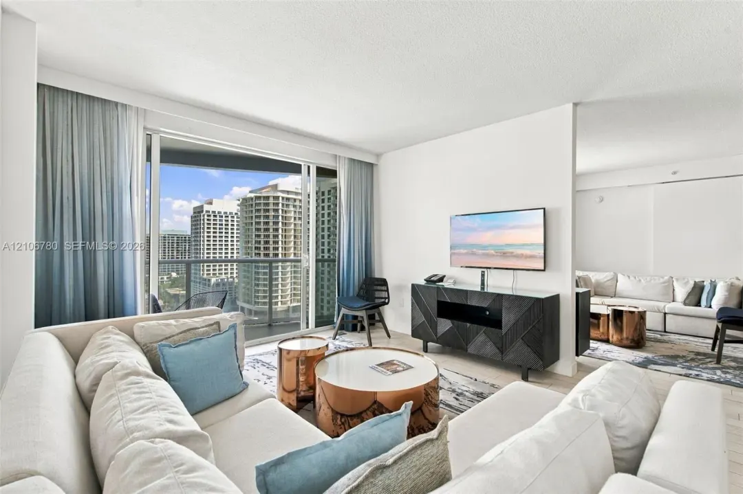 Address Withheld, Fort Lauderdale, FL 33304