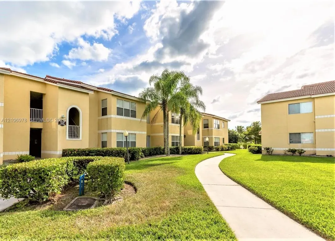 12650 Vista Isles Drive 914, Sunrise, FL 33325