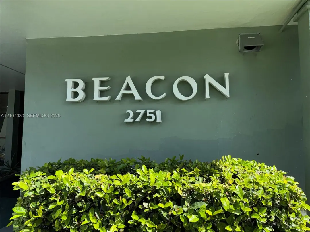 Address Withheld, Hollywood, FL 33020