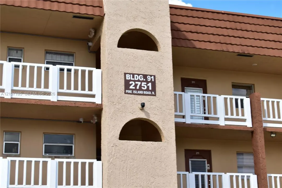 2751 N Pine Island Road 101, Sunrise, FL 33322