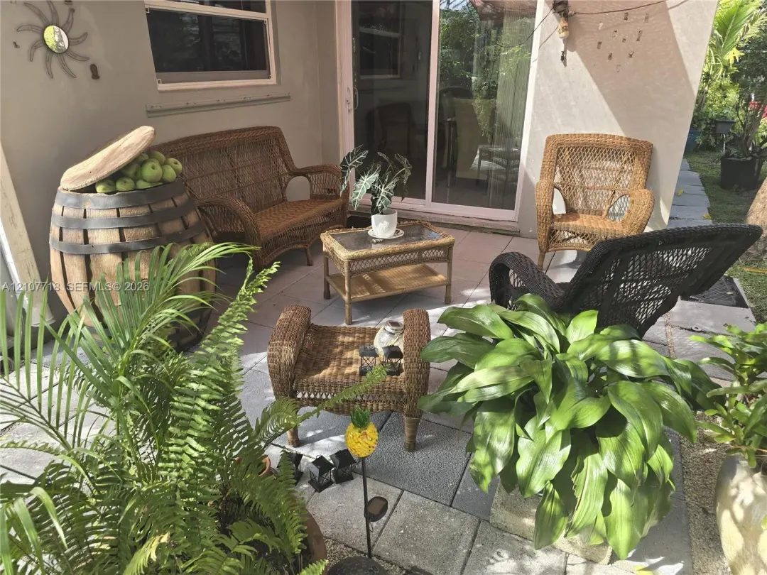 2321 N 57th Avenue, Hollywood, FL 33021