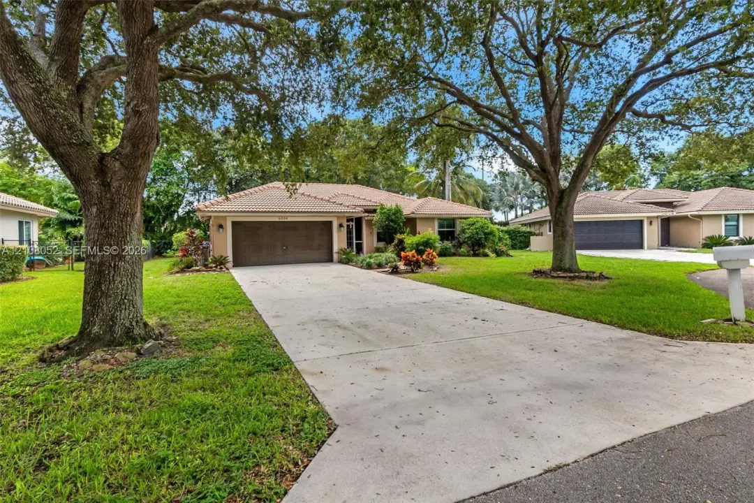 6554 NW 45th Way, Coconut Creek, FL 33073