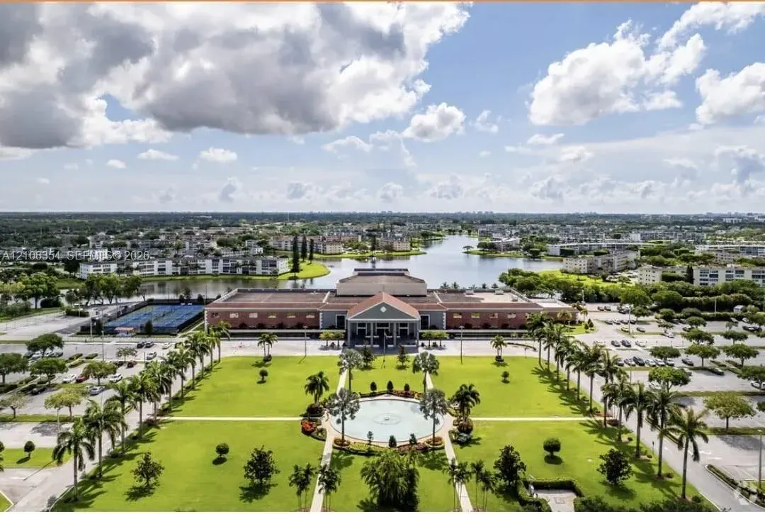 321 Fanshaw H 321, Boca Raton, FL 33434
