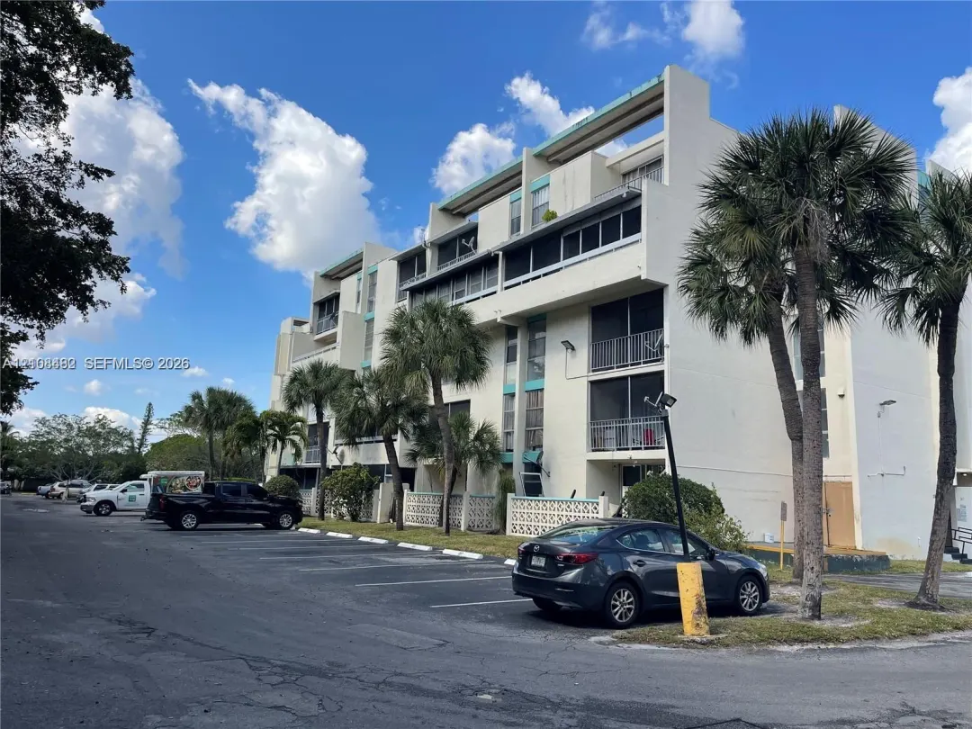 Address Withheld, Lauderhill, FL 33313